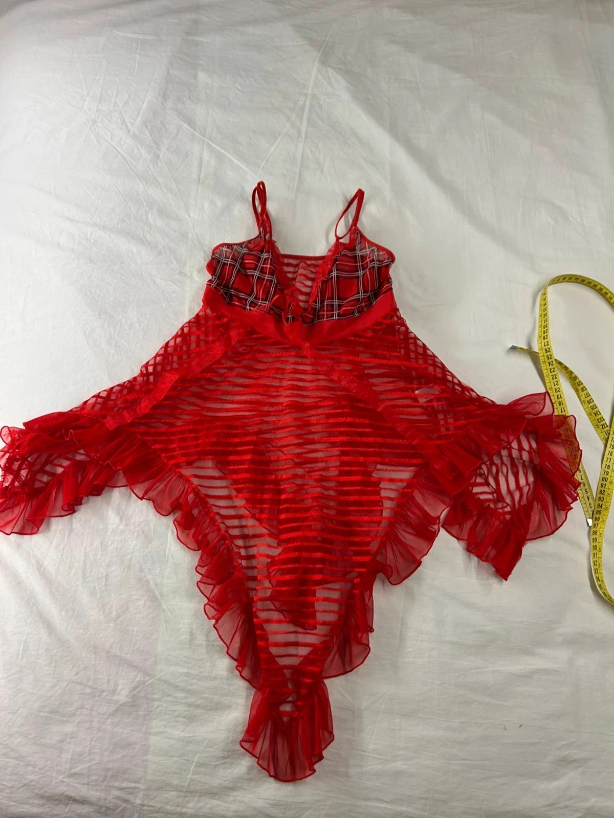 Robe courtes rouge à dentelle coquette vintage en polyamide